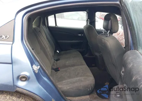 2011 Chrysler 200 Touring z USA, uszkodzony, nr VIN 1C3BC1FB8BN603948